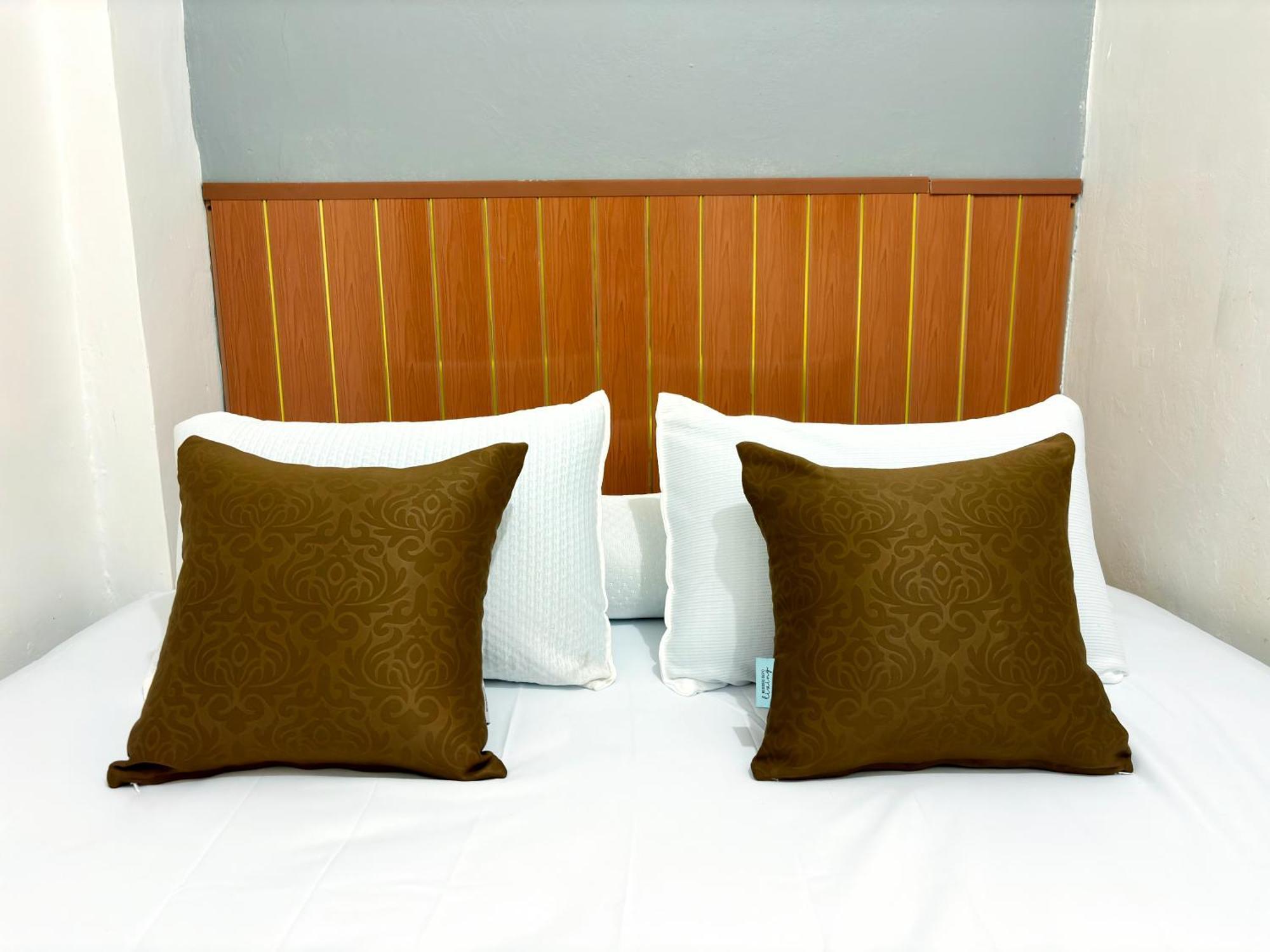 Jogja Day Inn ジョグジャカルタ エクステリア 写真