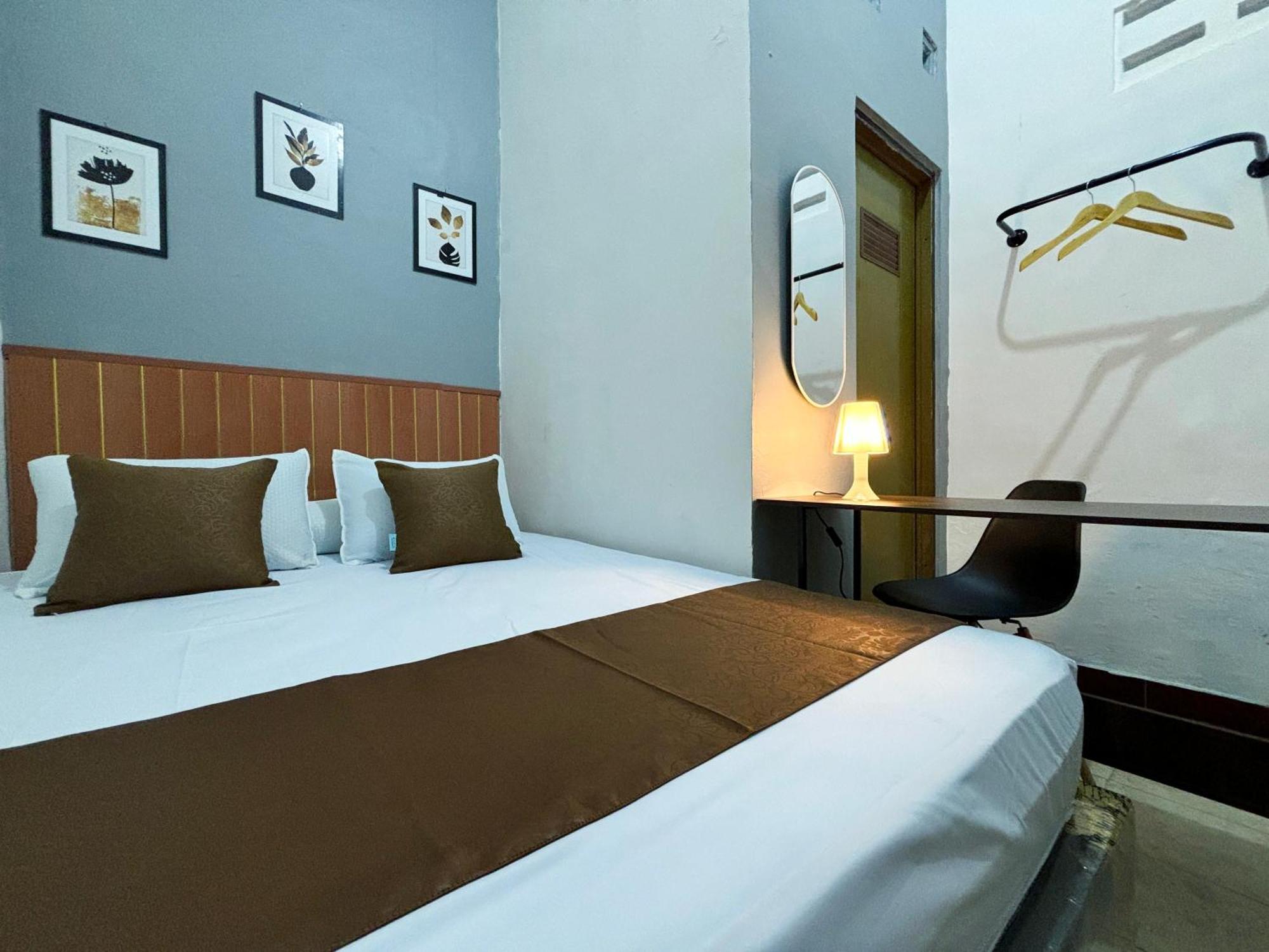 Jogja Day Inn ジョグジャカルタ エクステリア 写真