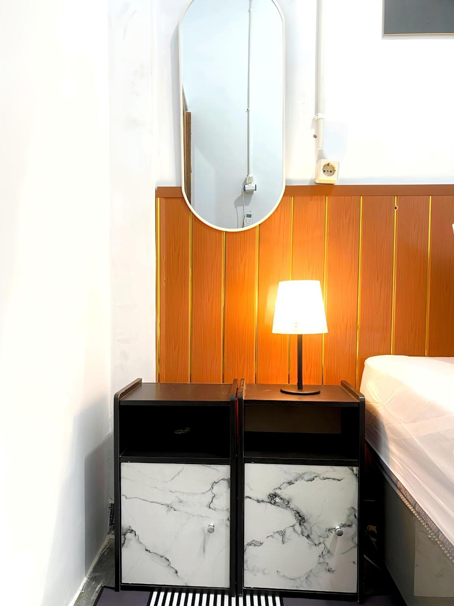 Jogja Day Inn ジョグジャカルタ エクステリア 写真