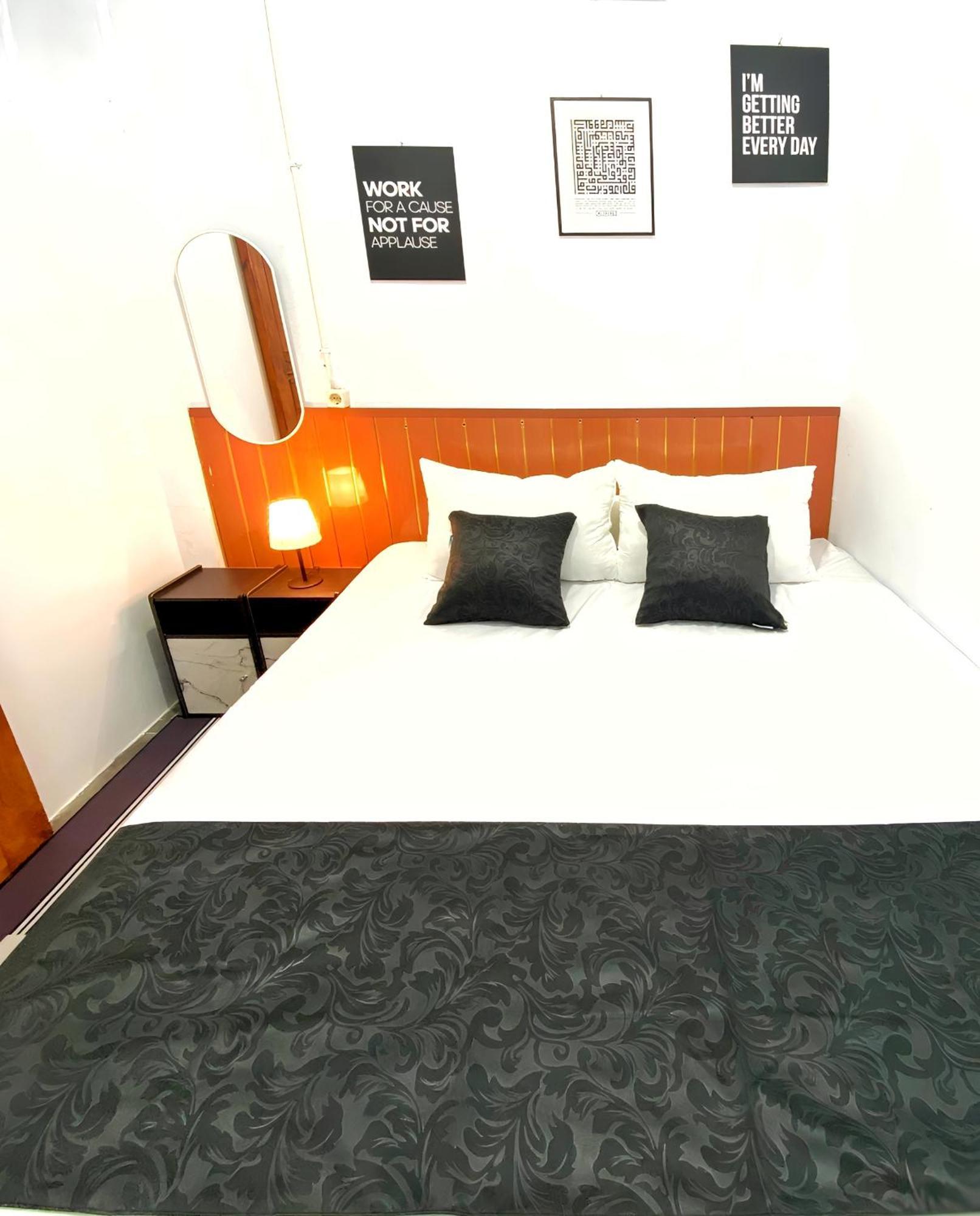 Jogja Day Inn ジョグジャカルタ エクステリア 写真